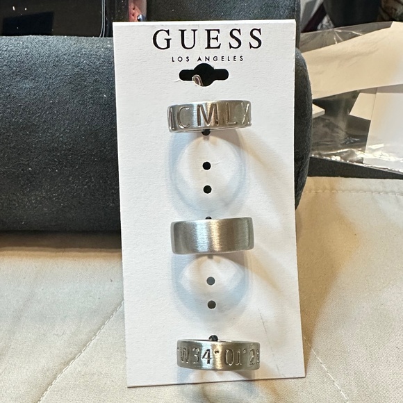Guess Los Angeles, Roman Ring Set of 3 silver rings - Picture 1 of 13